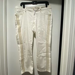 Tommy Bahama crop white in mint condition
